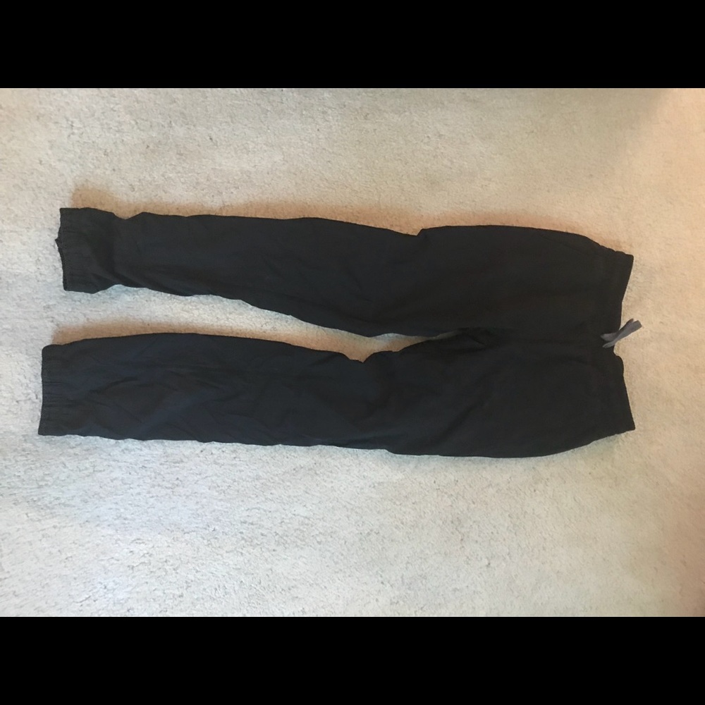 black ivivva zipper pants